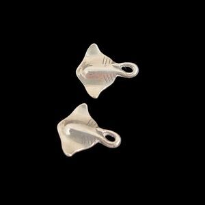 Stingray Manta Ray 925 Sterling Silver Earrings Stud Pierced